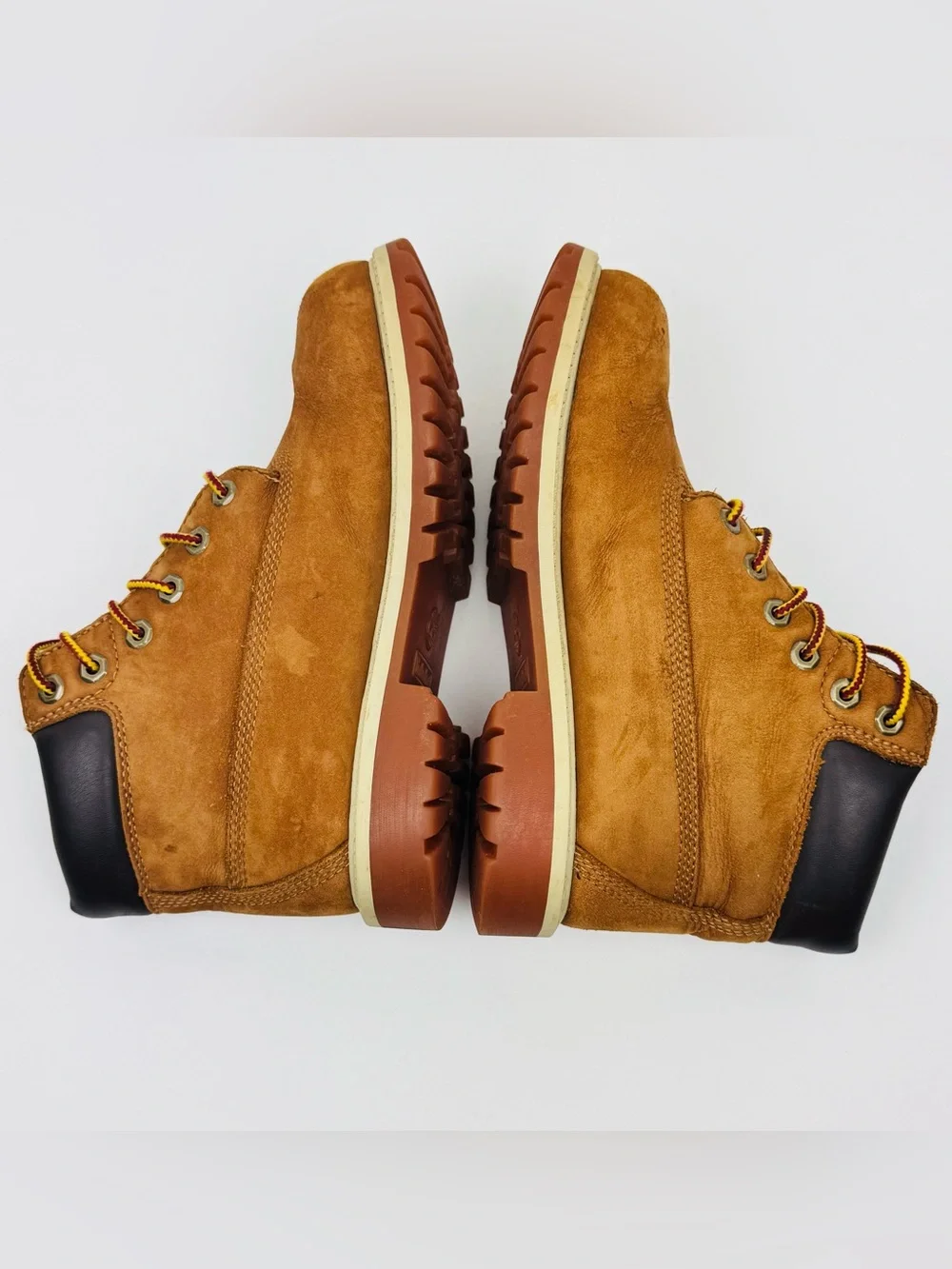 Timberland Kid's Waterproof Boots. Non marking sole. Nubuck leather. Size 2.5.
